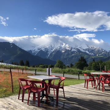 Terrasse lou pachran, Bougnetterie du Mont Blanc avec vue à 360°, chaine du Mont Blanc 